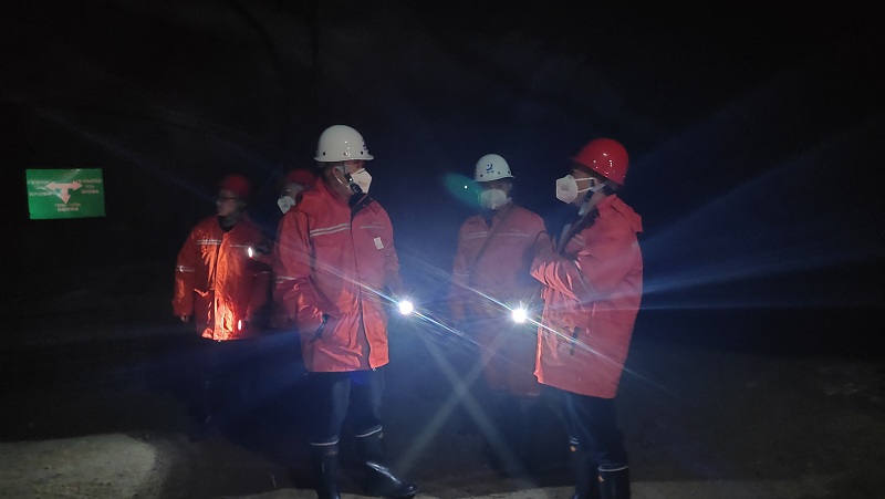 1670827041446564.jpg 集團公司黨委書記、董事長趙震海調研指導摩天沖項目 (1).jpg