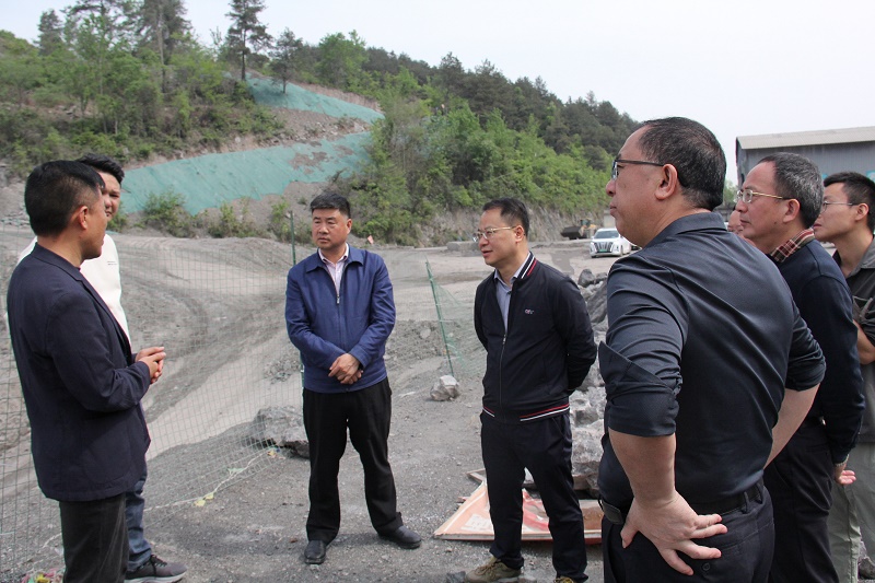 1745230382122276.jpg 39cf89e3c8f580567d11272e8c9ff93.jpg